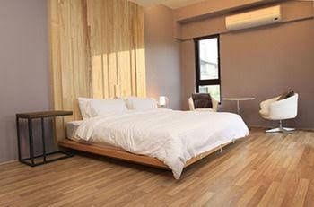 Village B&B1