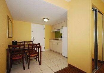 Daytona Inn Seabreeze4