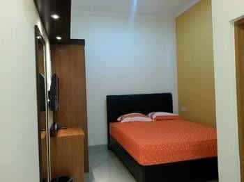 RedDoorz Plus Syariah near Cirebon Super Block Mall 2 RedDoorz Plus Syariah near Cirebon Super Block Mall 2