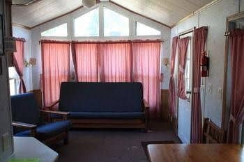 Circle M RV & Camping Resort - Caravan Park Circle M RV & Camping Resort - Caravan Park