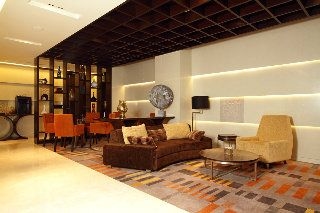 Holiday Inn Mumbai International Airport1