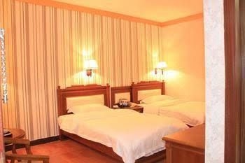 Super 8 Hotel - Guangzhou Baiyun Airport Renhe Station Inn2
