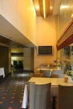 Home Inn Wuyangcun Subway Station Home Inn Wuyangcun Subway Station