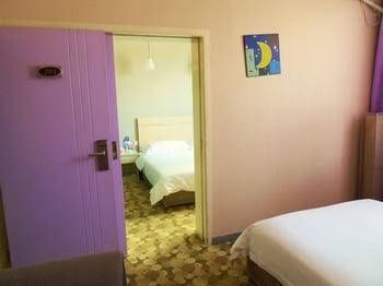 Yijun Hotel0