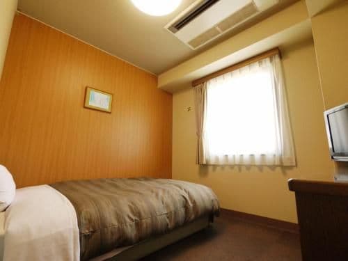 Single Room - Smoking
