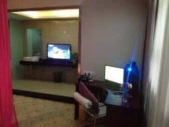 Provence Garden Hotel Wuhan Guanggu Branch Provence Garden Hotel Wuhan Guanggu Branch
