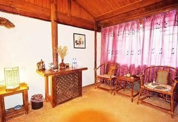 Lijiang Caicaijia Inn4