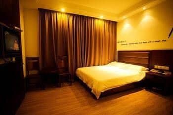 Motel 168(ningbo Tianyi Square Chenghuang Temple Branch Motel 168(ningbo Tianyi Square Chenghuang Temple Branch