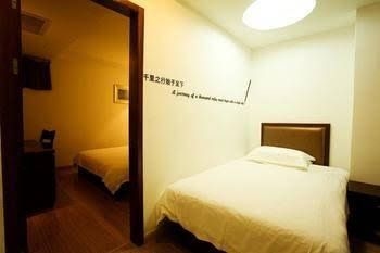 Motel 168(ningbo Tianyi Square Chenghuang Temple Branch3