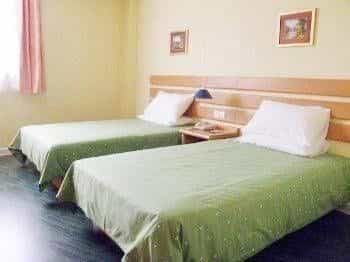 Home Inn Qingdao Chongqing South Road Metro Branch Home Inn Qingdao Chongqing South Road Metro Branch