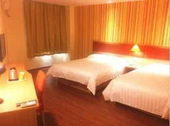 Home Inn Qingdao Chongqing South Road Metro Branch Home Inn Qingdao Chongqing South Road Metro Branch