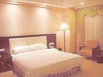 Chaoyang Plaza Hotel3