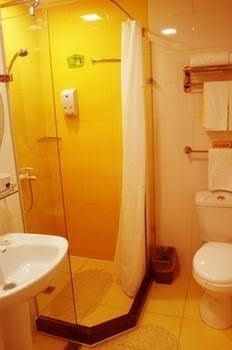 Home Inn Shanghai Huancheng East Road0