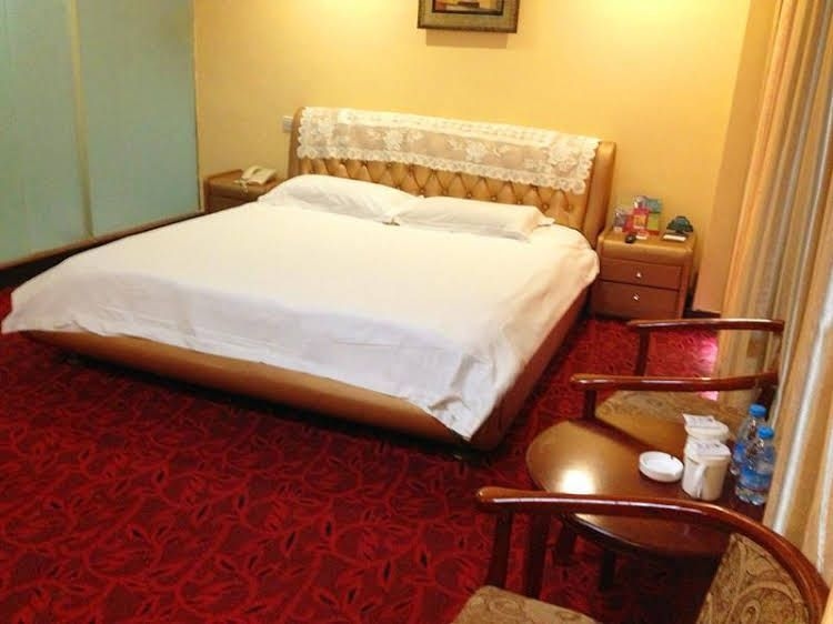 Greentree Inn Shanghai Gucun Park Express Hotel2