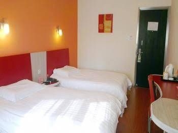 Motel 168 Hotel0
