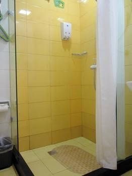 Qingdao Home Inn - Wuyishan Road3