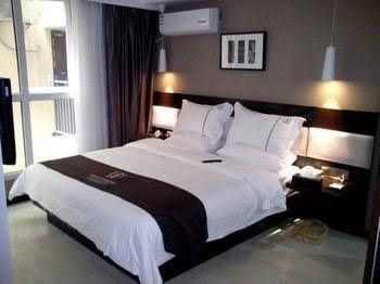 Jiashiting Hankou Railway Station Hotel4