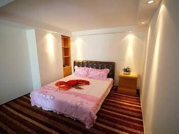 Holiday Bay Fashion Hotel1