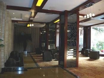 Red River Hotel4