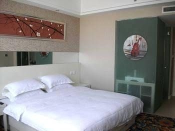 Red River Hotel1