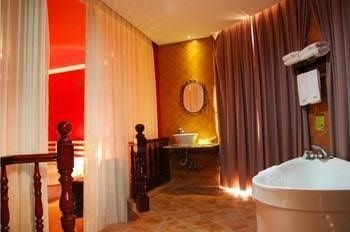 Quanzhou For You Theme Hotel Liujiukong Branch1