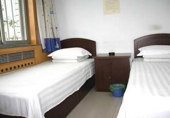 Chengde Changhong Hotel4