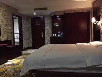 Quanzhou For You Hotel Shishi Ziyun Branch