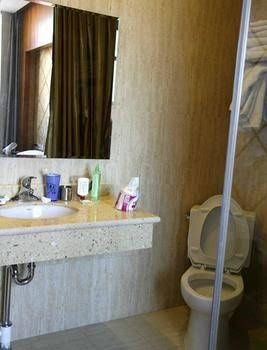 Chengde No.1 Business Hotel4