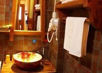 Lijiang Love Garden Hotel0