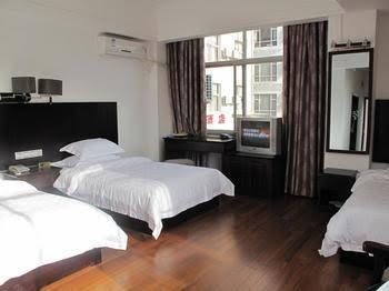 Tengchong Biquan Hotel0
