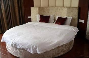 Yibin Business Hotel2