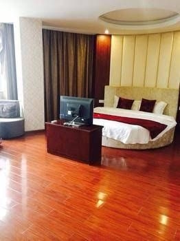 Yibin Business Hotel4