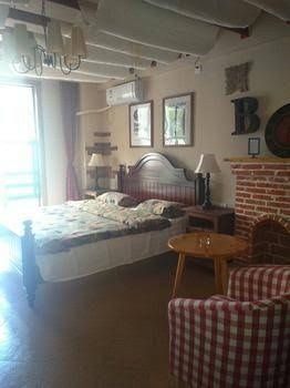 Sanya Onlyblue Art inn1