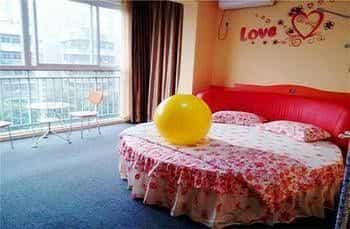 Wuhan Jiazhou Lovers' Apartment Wuhan Jiazhou Lovers' Apartment