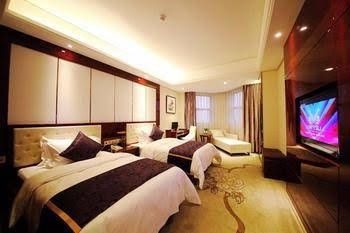 Hollyear XK Hotel1