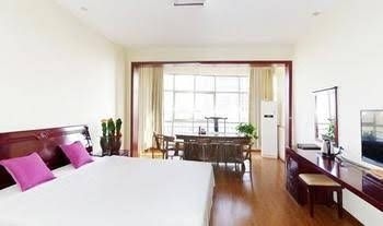 Yijia Express Hotel2