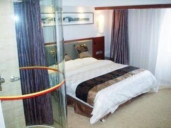 Super 8 Hotel3