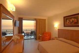 Atlantis Beach2