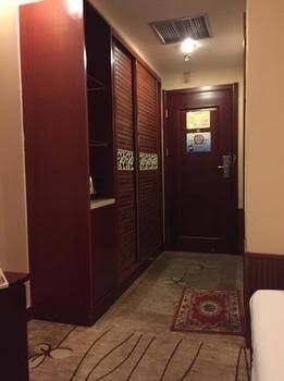 Jinhua Yijing Hotel4