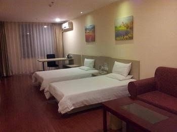 Hanting Express Haikou Guomao Wenquan3