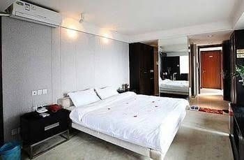Chengdu Warm-hearted Sentiment Hotel Apartment - Xinian4