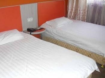 Motel 168 Hotel0