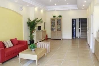 Home Inn Hotel1
