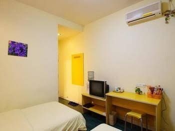 Luke Hotel2