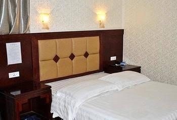 Guangxi Guilin Herui Business Hotel1