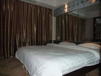 Guilin Julangchao Spa Hotel1
