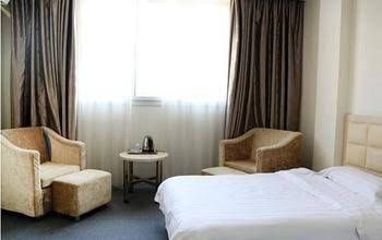 Wuhan Happy Sunshine Hotel4