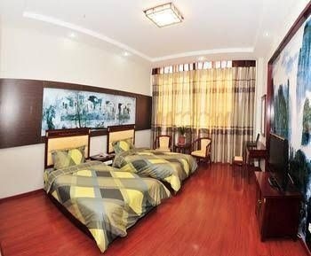 Zhucheng Long Yun Holiday Inn2