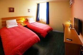 Home Inn Taizhou Hailing South Road1