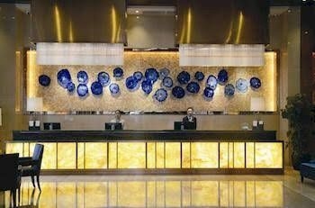 Lyhn International Hotel4